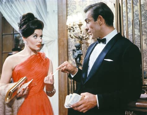 Do you like this video? James Bond 007 contre Dr. No - Film (1963)