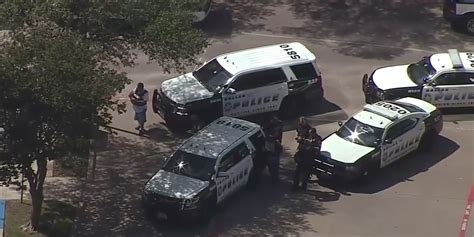 2 Shot In Dallas Office Building Swat Team Responding Business Insider