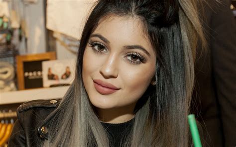 Kylie Jenner Wallpapers Images Photos Pictures Backgrounds