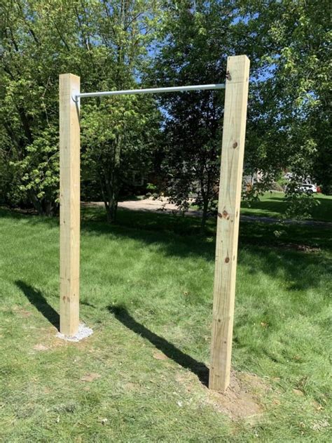 How To Build An Outdoor Pull Up Bar Diy Guide Us And Uk