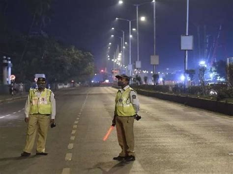 Covid 19 Telangana Government Imposes 10 Day Night Curfew