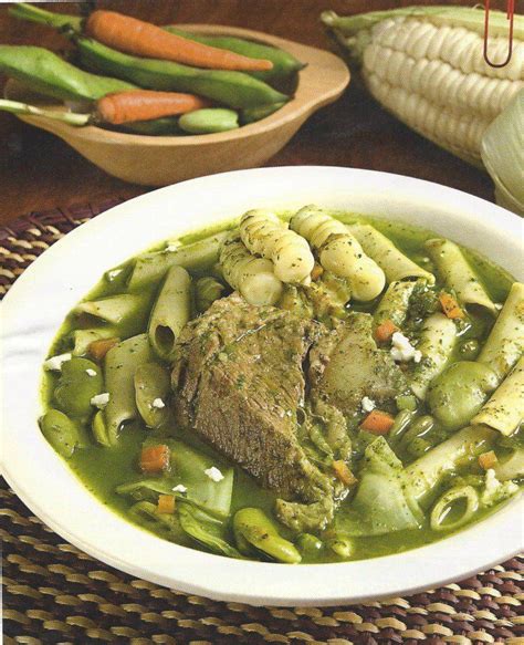 Receta de cocina clásica de comida peruana para preparar rocotos rellenos con carne. Menestron - Comida Peruana … | Recetas Peruanas | Comid…