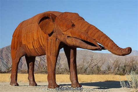 Unique sculptures for home decor. Galleta Meadows - Unique Sculpture Park - XciteFun.net