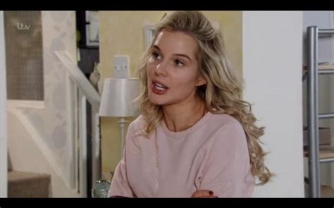Coronation Street Fans Stunned As Helen Flanagan Goes Completely Naked