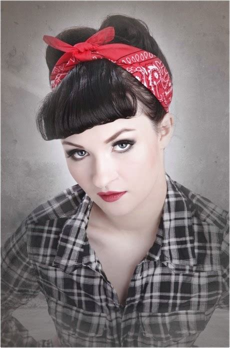 Rockabilly Frisur Mit Haarband Schönheit Und Stil