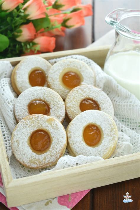 Ricetta compatibile con bimby tm6,tm5,tm31 e tm21. Ricetta occhi di bue friabili e morbidi come da ...