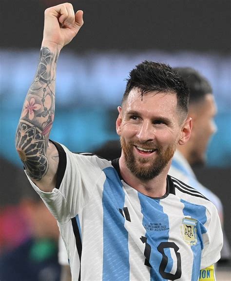 messi magic helps send argentina into world cup quarterfinals the manila times