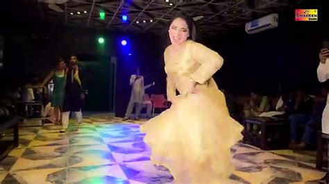 Mehak Malik Tu Banda Munafiq Hain Saraiki Dance Performance 2023