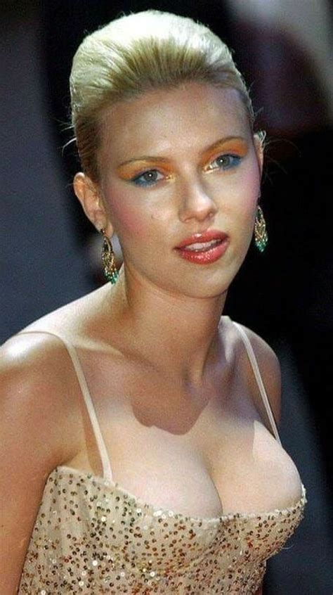 Pin By As On Scarlett Johansson With Images Scarlett Johansson