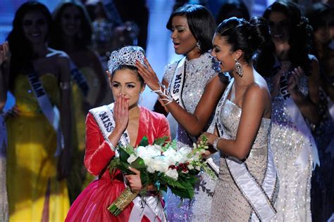 Olivia Culpo Recupera La Corona De Miss Universo Para Estados Unidos 15