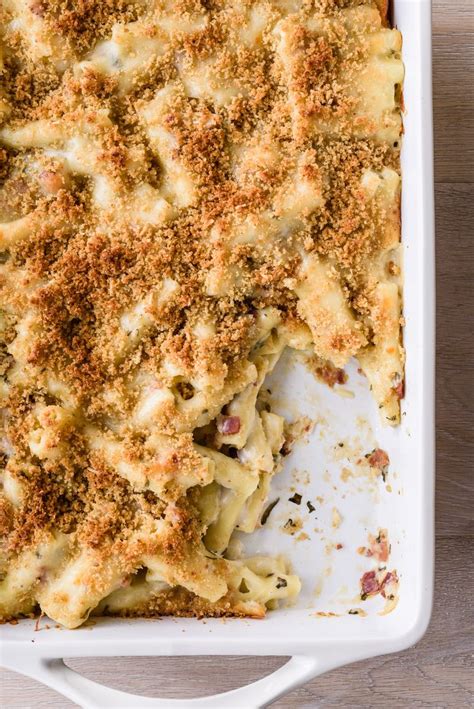 Add the eggs 1 at a time, the vanilla and almond essences and blend well. Baked Lemon Ziti - Giadzy | Giada recipes, Recipes, Food ...