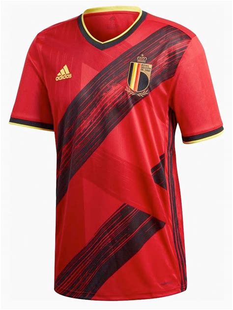 Belgische motorkaphoes de motorkaphoes van belgië past vrijwel over iedere motorkap door middel van een elastieken band. EK voetbalshirts · Intikkertje