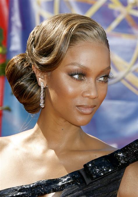 Tyra Banks 2006 The Best Hair And Makeup Looks From The Emmys