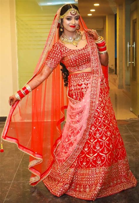 Wedding Bridal Lehenga Bride In Amazing Saree Gown More Information On Weddin Indian Bride