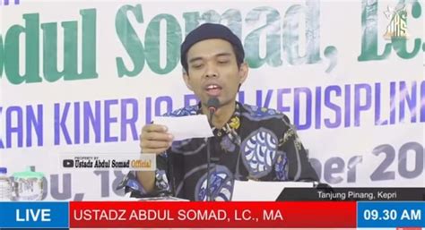 Kini ustadz abdul somad terkenal sebagai salah satu penceramah kondang yang kerap mengisi ceramah agama ke berbagai daerah di indonesia. Doa Berhubungan Suami Istri Ustadz Abdul Somad
