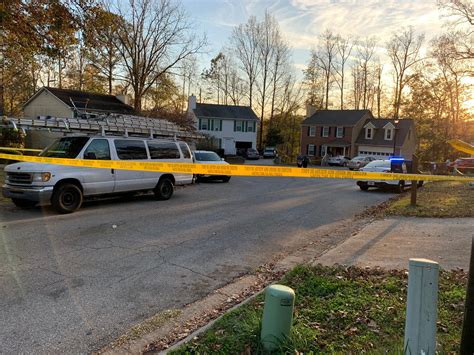 Police find triple homicide in Georgia neighborhood | Fox News