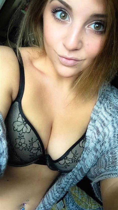 Hot Girls Show Off Their Wild Side With Sexy Selfies 32 Pics