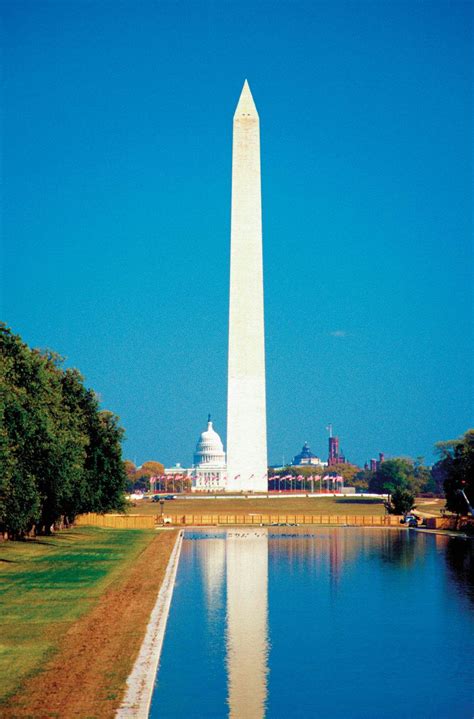 Download Bright Washington Monument Wallpaper