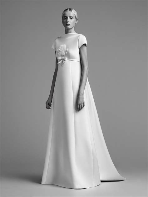 Simply Exquisite Bridal Collection Viktor And Rolf November 10 2017