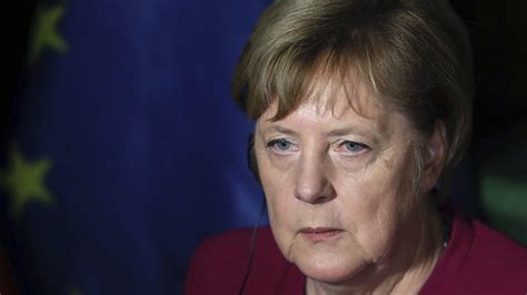 Merkel Tar Ikke Gjenvalg Som Partileder Men Blir Sittende Som