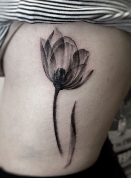 35 X-Ray Flower Tattoos That Will Take Your Breath Away - TattooBlend