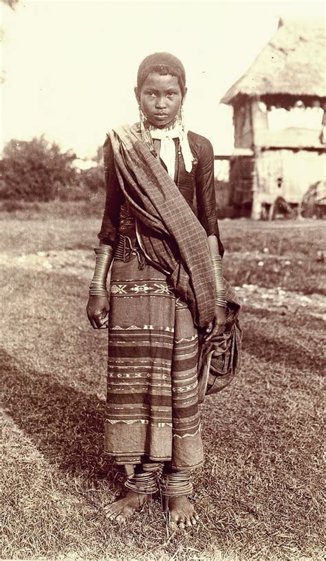 Tiruray Dancing Girl Cotabato Mindanao C1901 University Of Michigan