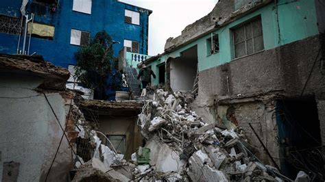 Imágenes Del Tornado Que Azotó La Habana Cuba