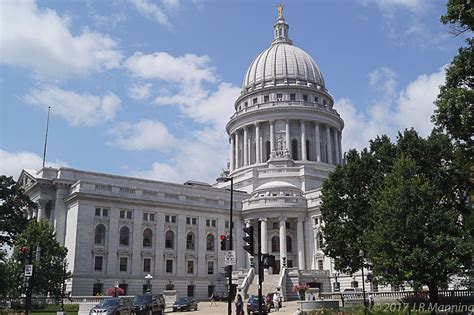 LandmarkHunter.com | Wisconsin State Capitol