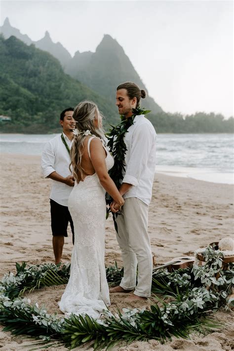 North Shore Kauai Adventure Elopement Aloha Zoe Photography Hawaii Beach Wedding Hawaiian