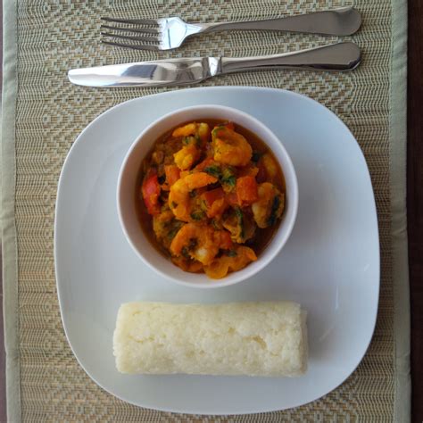 Tuwo shinkafa is a northern nigerian fufu recipe that is prepared with the soft rice variety. Tuwo Shinkafa & Miyan Taushe | Chef DuDu
