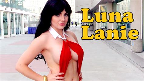 Luna Lanie Vampirella Interview Comic Con 2016 Thatcosplayshow