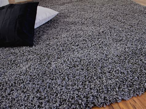 Mit diesem teppich in anthrazit wirkt jedes zimmer direkt viel gemütlicher und wohnlicher. Hochflor Langflor Shaggy Teppich Aloha Anthrazit Teppiche ...