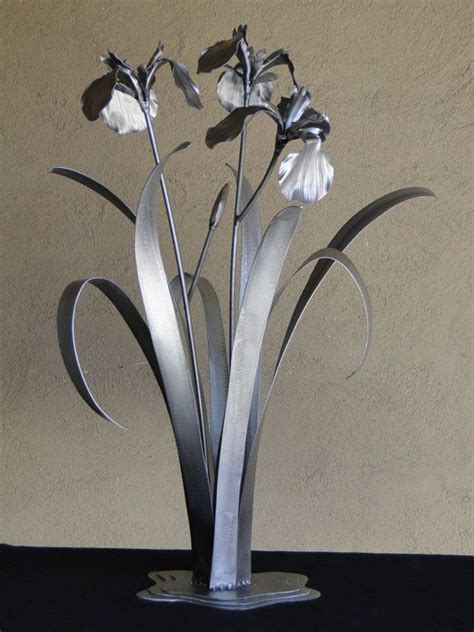 Iris Flower Metal Sculpture Metal Sculpture Iris Flowers Metal