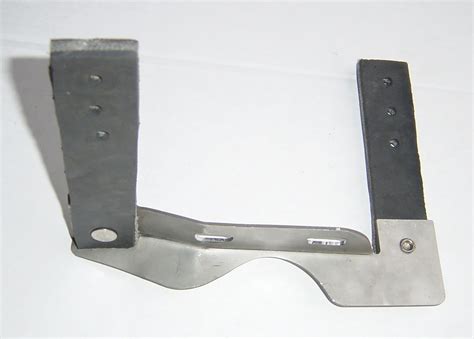 Pypes Performance Exhaust Hgh13 Exhaust Hangers And Brackets Autoplicity