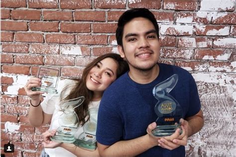 Moira Dela Torre Shares Awit Prize With Fianc Jason Marvin Inquirer Entertainment