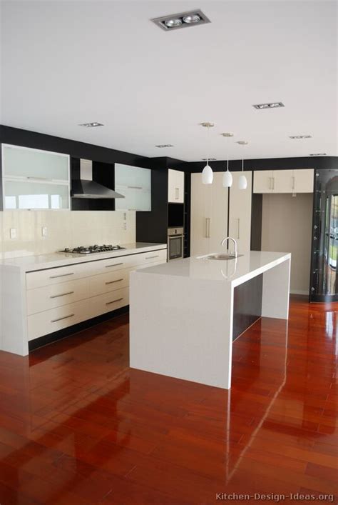People nowadays are learning that home decor is not about keeping up with the jones', it is about building a space that is an extension of yourself and all that you love. Pictures of Kitchens - Modern - White Kitchen Cabinets ...