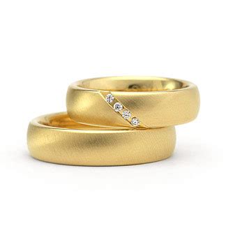 Wenn sie möchten, geliebt, geliebt zeigen, wie schwer und wie ein geliebt sein wird. Trauringe gelbgold 585 matt - Beliebtester Schmuck