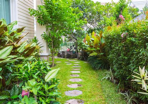 23 Super Cool Backyard Garden Ideas