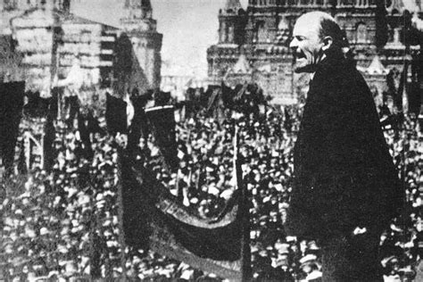 Lenin Addressing A Crowd In Moscow 1918 History People History