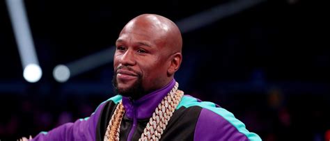 Floyd mayweather started boxing at the age of seven. Floyd Mayweather Shows Off His Wealth On Instagram, Reveals World's Biggest Chanel Bag | The ...