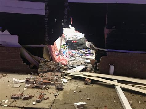 24 Year Old Woman Killed After Driving Car Into A Cvs Store In Beverly