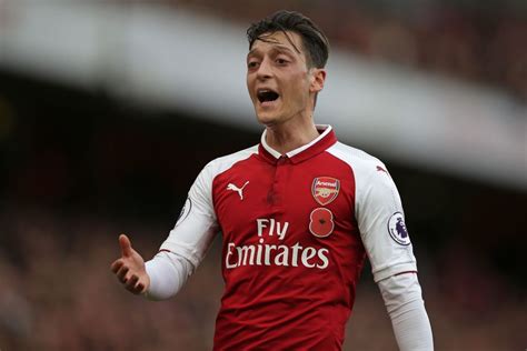 Mesut Ozil Could Stay At Arsenal On One Condition