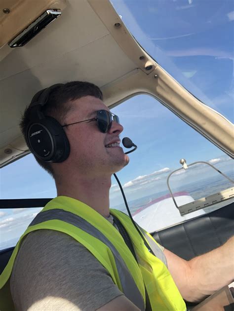 The Beginners Guide To Becoming A Commercial Pilot Bristol Groundschool