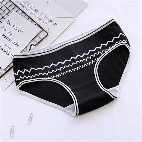 1pcs women panties sexy cotton underwear girls black white printed intimate plus size briefs