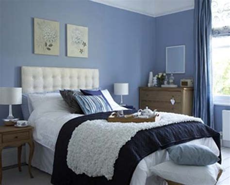 We'll show you how to create a stylish and tranquil environment where sweet dreams abound. royal blue bedroom ideas | Blue Bedroom Decorating | Blue bedroom decor, Small bedroom decor ...