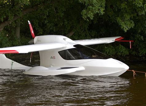 Icon A5 An Amphibious Light Sports Aircraft Takes To The Sky