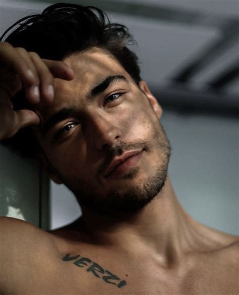 𝙽𝚘𝚘𝚍𝚕𝚎𝙱𝚞𝚗𝚜 」 Male Model Face Alessandro Dellisola Handsome Italian Men