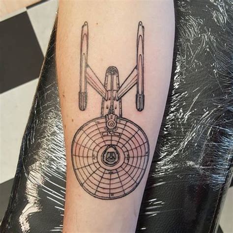 Claire littleton is one of the survivors of oceanic flight 815, a single mother who gave birth on the island. Star trek tattoo, Spaceship tattoo, Tattoo designs men