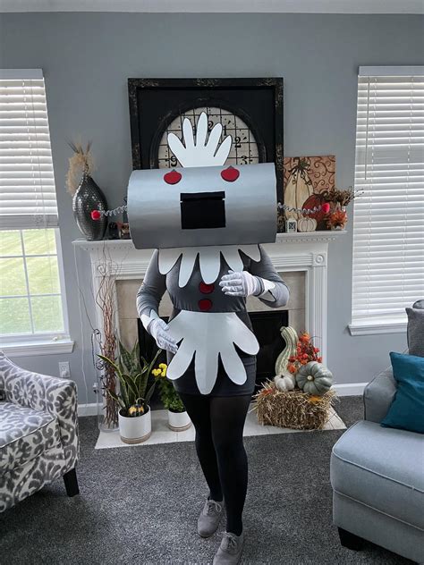 Rosey The Robot From The Jetsons Handmade Costume By My Roommate R Halloween