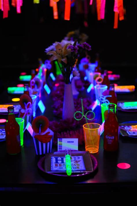 Karas Party Ideas Neon Glow In The Dark Teen Birthday Party Dance